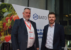 Raymond van Mierlo with R&D colleague Vincent van Berchum from Bato Plastics.